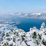 Daire Comfortable And Spacious With Garden In Mondsee Tiefgarben *