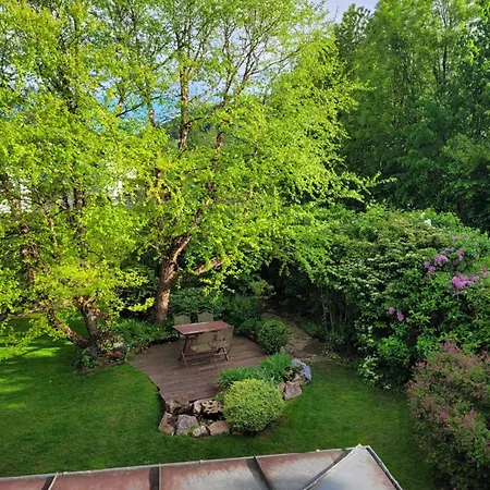 Comfortable And Spacious With Garden In Mondsee Tiefgarben Apartmán