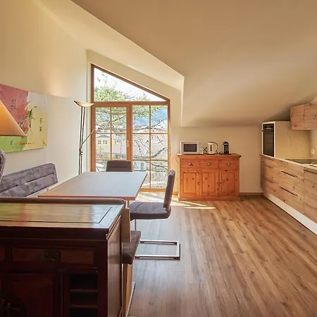 Comfortable And Spacious With Garden In Mondsee Tiefgarben *