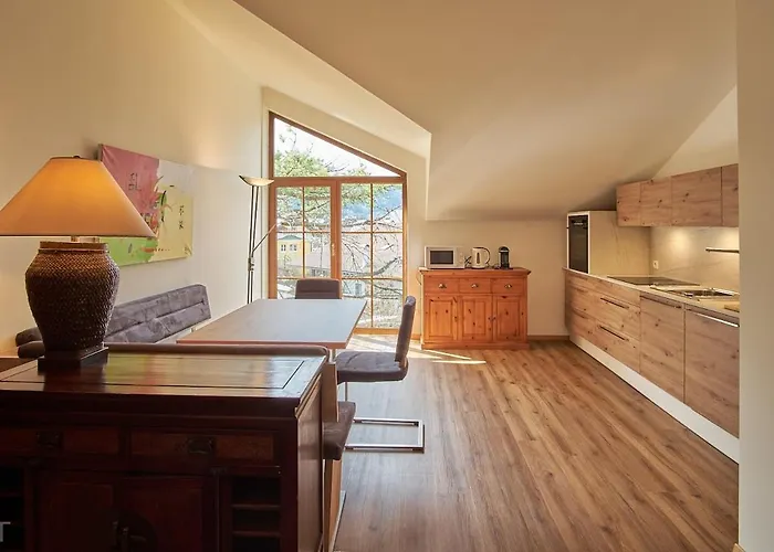 Comfortable And Spacious With Garden In Mondsee Tiefgarben *